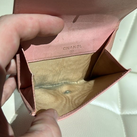 Chanel pink caviar compact wallet - Picture 6 of 11